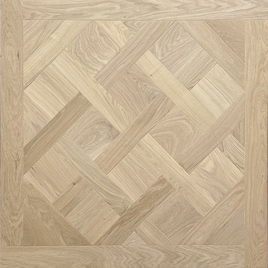 Parquet Versailles brut à huiler ou à venir. Charme naturel du chêne. Parquet en bois contrecollé